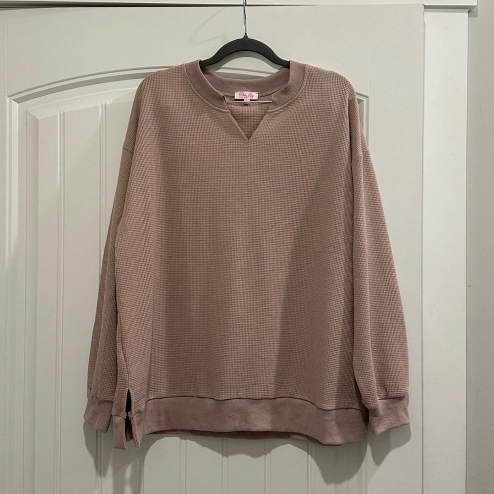 NWOT Pink Lily Notch Neck Waffle Knit Sweatshirt Sweater Size L